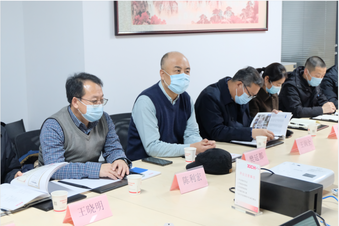 陜西省總商會(huì)副會(huì)長(zhǎng)、西安華歐精密機(jī)械有限公司董事長(zhǎng)樊延都一行來(lái)西馳參觀交流(圖2)